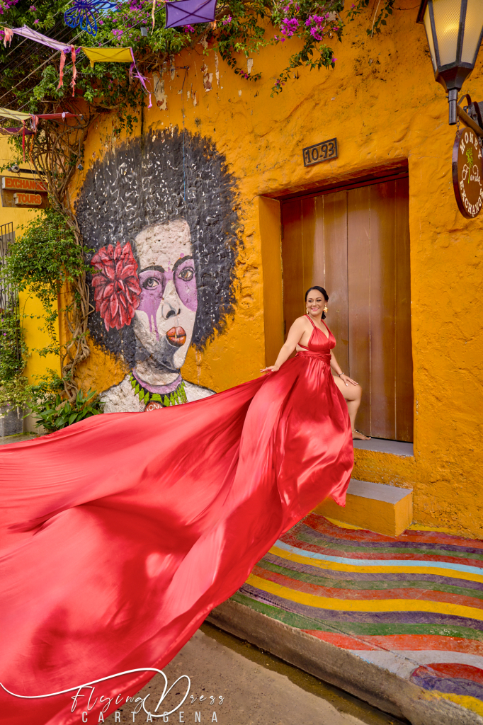 Ultimate Flying Dress Photoshoot Getsemani, Cartagena – Individual Session | Flying Dress Cartagena