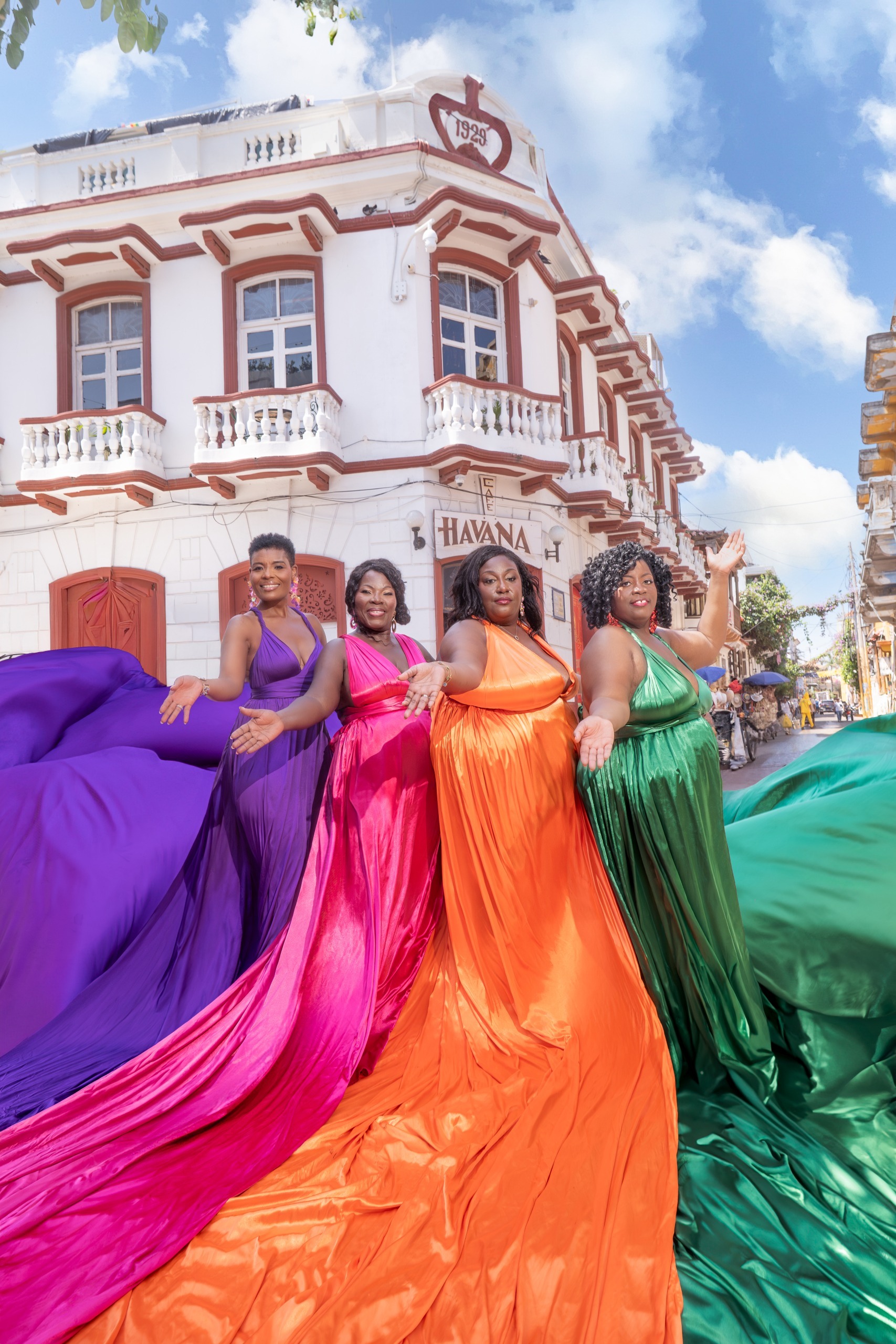 Flying Dress Cartagena photo, After